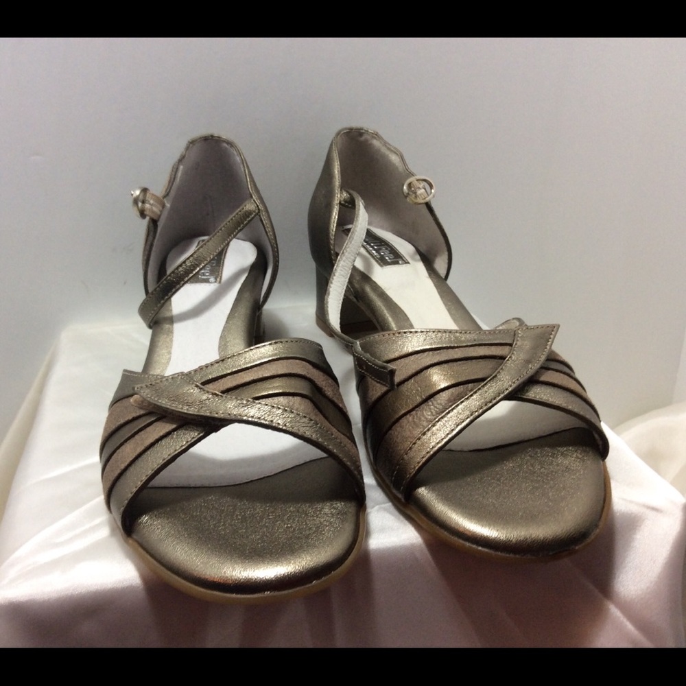 Beautifeel Size 6.5 M, Metallic Sandals